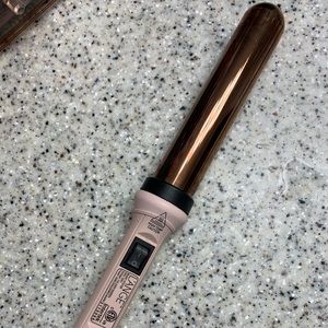 32 mm Ondule Wand from L’ange